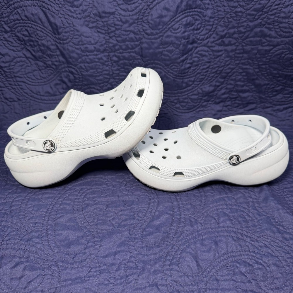 Crocs Classic Bae Clog White Platform Sandals Womens Size 9 206302-100